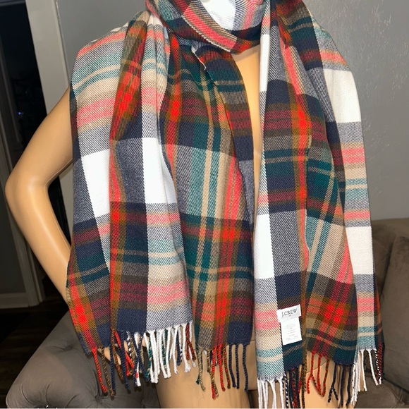 J.Crew NWOT! Classic Plaid Scarf White/Multi Juniper - Picture 3 of 14